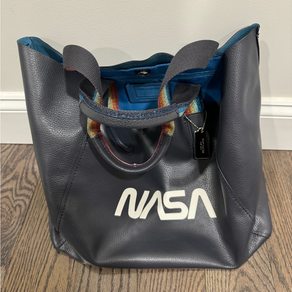 COACH X NASA TOTE BAG